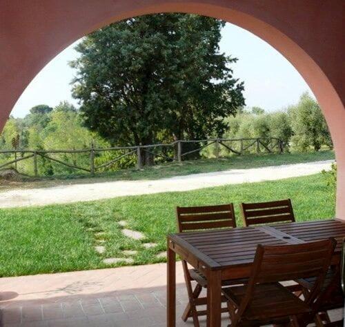 Agriturismo Podere La Casa パラーイア エクステリア 写真