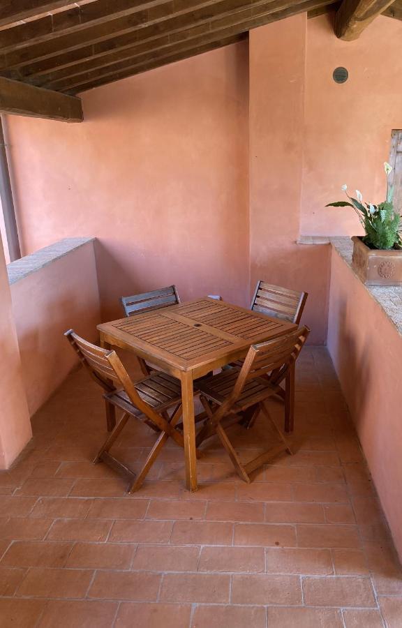 Agriturismo Podere La Casa パラーイア エクステリア 写真